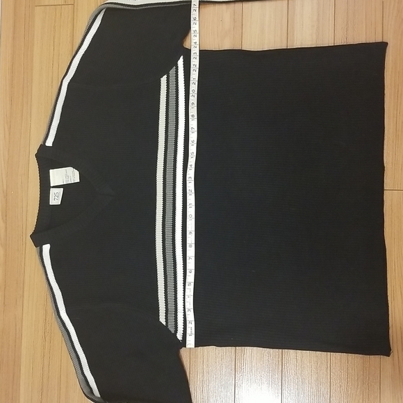 Knit pullover Vneck sweater - Picture 5 of 5